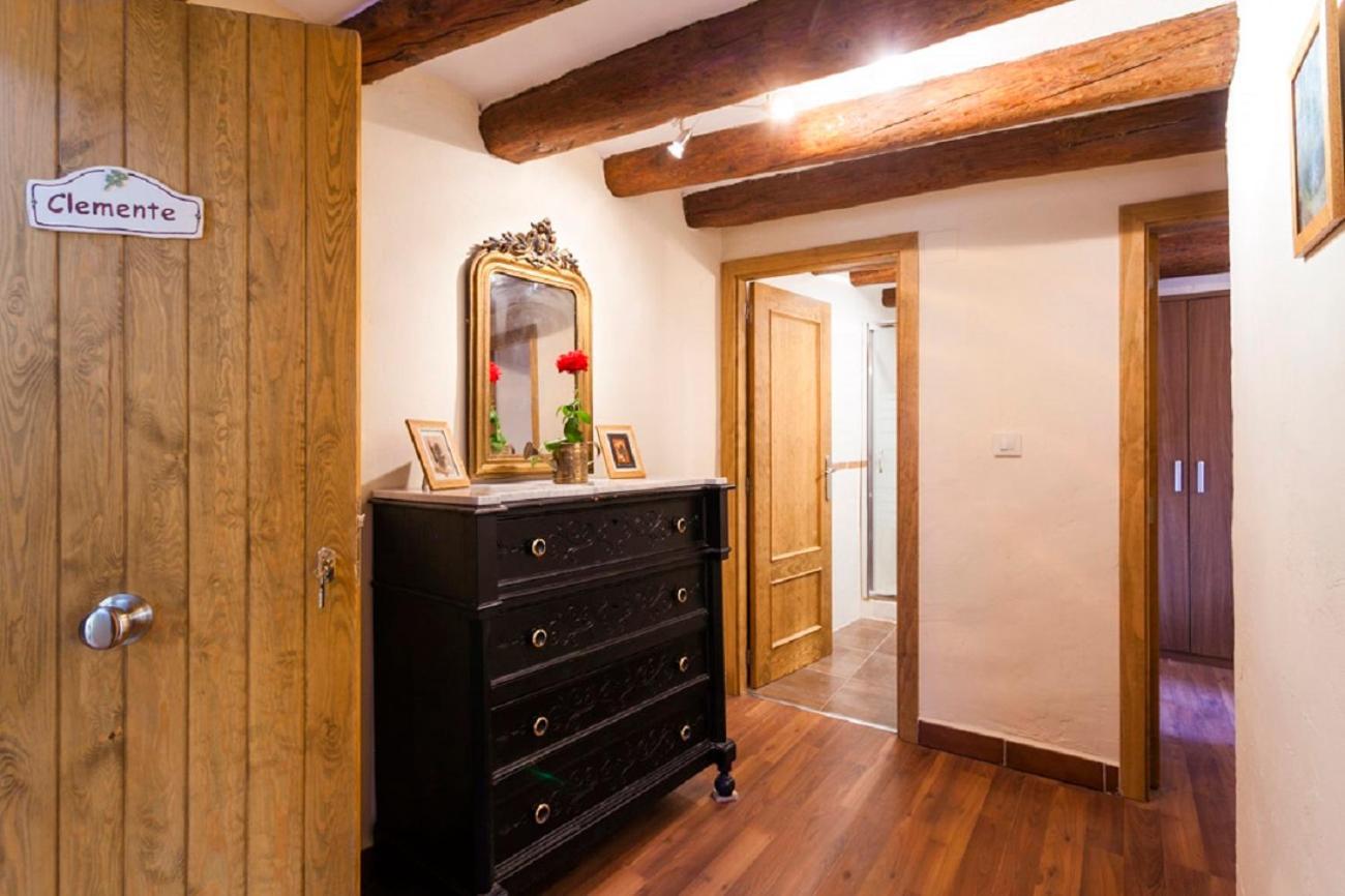 Apartamentos Casa Samper Santa Eulalia de Gállego Zimmer foto